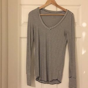 American Eagle Long Sleeve Tee